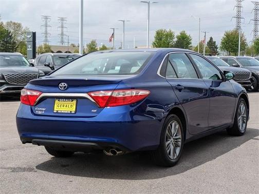 2015 Toyota Camry SE