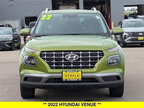 2022 Hyundai VENUE SEL