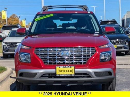 2025 Hyundai VENUE SEL