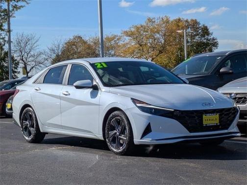 2021 Hyundai ELANTRA SEL