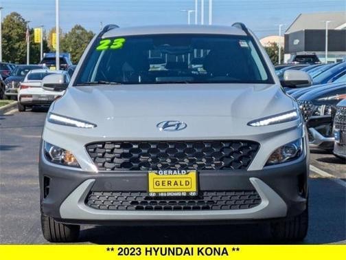 2023 Hyundai KONA SEL