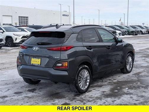 2021 Hyundai KONA SEL Plus