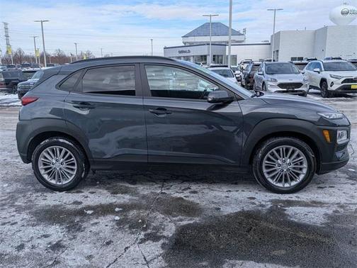 2021 Hyundai KONA SEL Plus