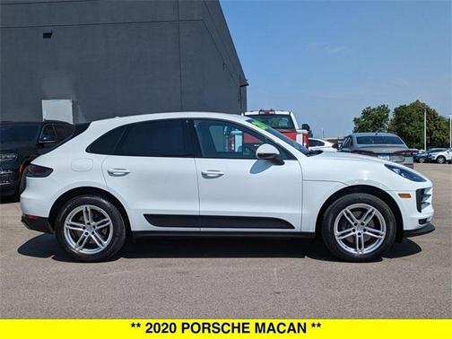 2020 Porsche Macan Base