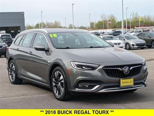 2018 Buick Regal TourX Essence