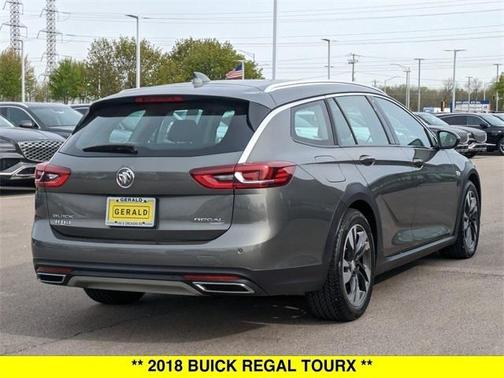 2018 Buick Regal TourX Essence