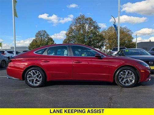 2023 Hyundai SONATA SEL