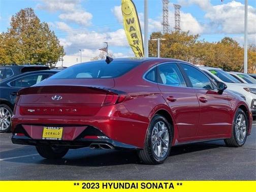 2023 Hyundai SONATA SEL