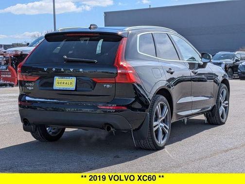 2019 Volvo XC60 T5 Momentum