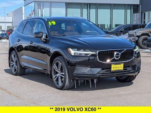2019 Volvo XC60 T5 Momentum