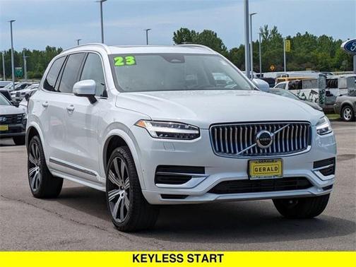 2023 Volvo XC90 Recharge Plug-In Hybrid T8 Plus Bright Theme 7-Seater