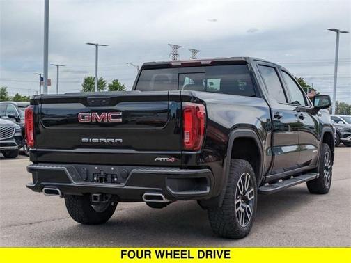2022 GMC Sierra 1500 AT4