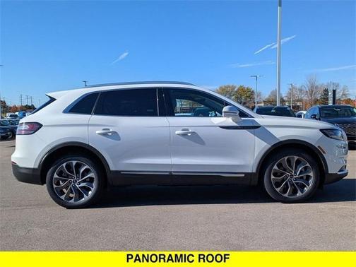 2023 Lincoln Nautilus Reserve