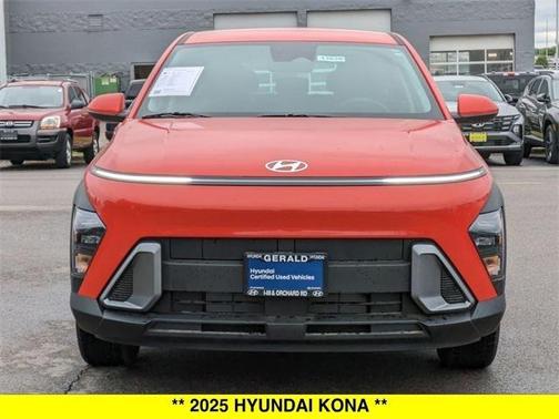 2025 Hyundai KONA SE