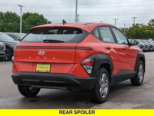 2025 Hyundai KONA SE