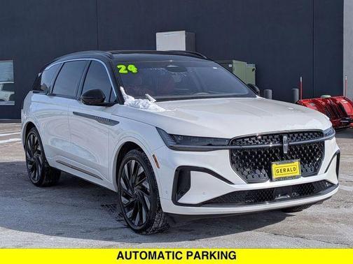 2024 Lincoln Nautilus Black Label