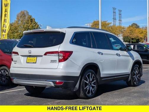 2020 Honda Pilot Touring 8-Passenger