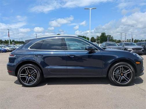 2021 Porsche Macan Base