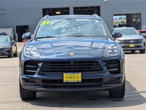 2021 Porsche Macan Base