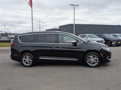 2019 Chrysler Pacifica Limited