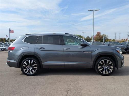 2023 Volkswagen Atlas 3.6L SEL Premium