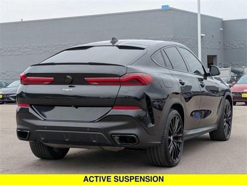 2023 BMW X6 M50i