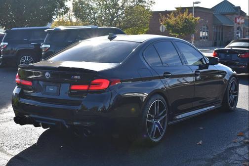 2022 BMW M5 Base
