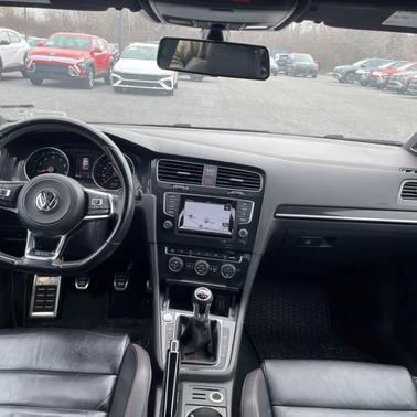 2015 Volkswagen Golf GTI 2.0T Autobahn w/Performance Package 4-Door