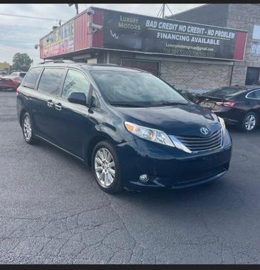 2011 Toyota Sienna XLE