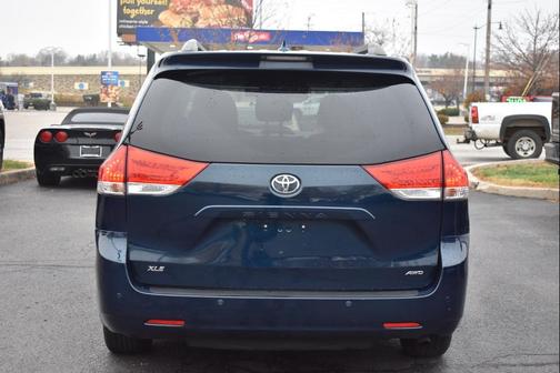 2011 Toyota Sienna XLE