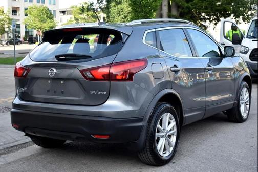 2018 Nissan Rogue Sport SV
