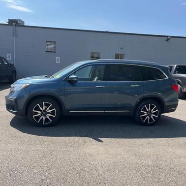 BLUE 2021 Honda Pilot Touring 8-Passenger