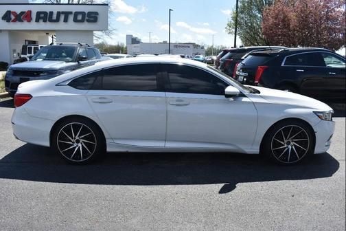 Platinum White Pearl 2018 Honda Accord Sport
