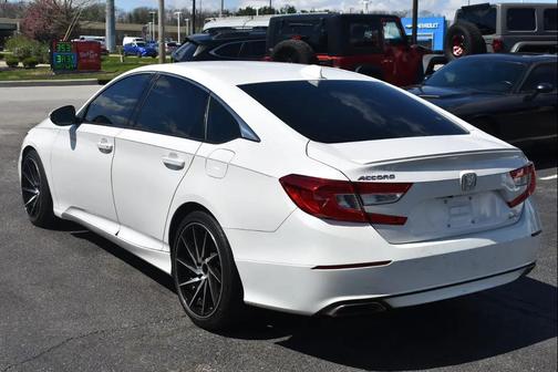 Platinum White Pearl 2018 Honda Accord Sport