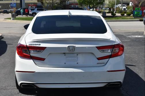 Platinum White Pearl 2018 Honda Accord Sport