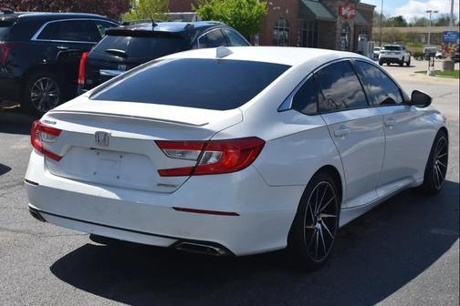 Platinum White Pearl 2018 Honda Accord Sport