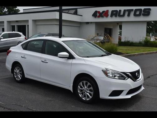 WHITE 2018 Nissan Sentra SV