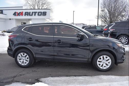 2020 Nissan Rogue Sport S