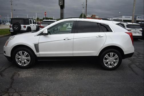 WHITE 2013 Cadillac SRX Base