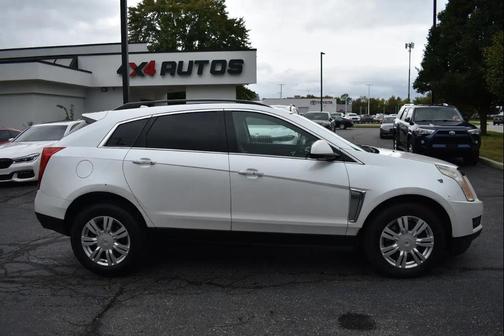 WHITE 2013 Cadillac SRX Base