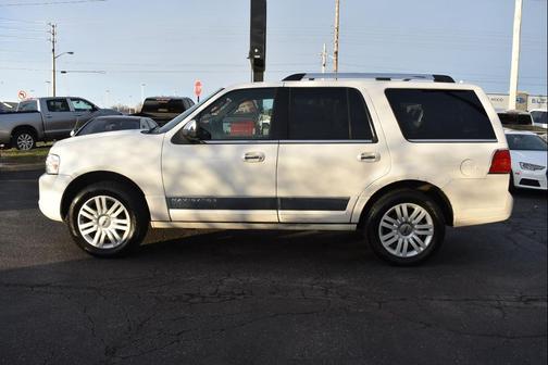 2014 Lincoln Navigator Base