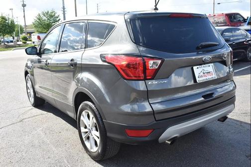 Magnetic Metallic 2019 Ford Escape SE