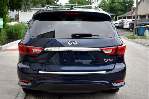 2017 INFINITI QX60 Base