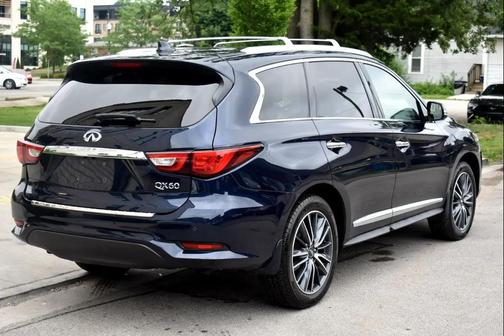2017 INFINITI QX60 Base