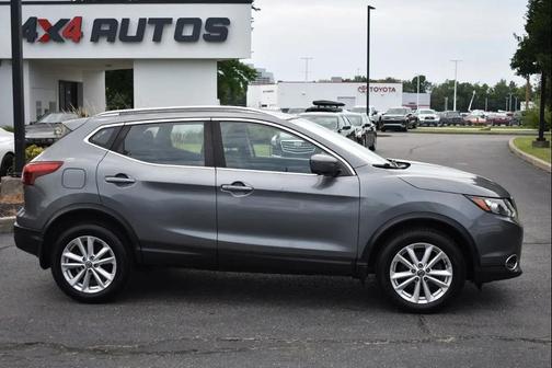 Gun Metallic 2019 Nissan Rogue Sport SV