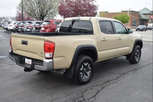 2017 Toyota Tacoma SR5