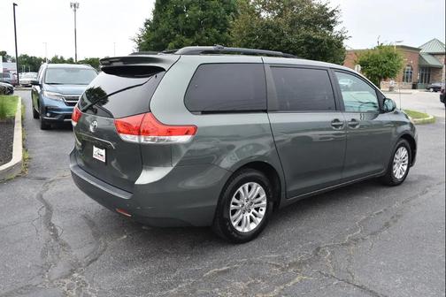 Cypress Pearl 2013 Toyota Sienna XLE