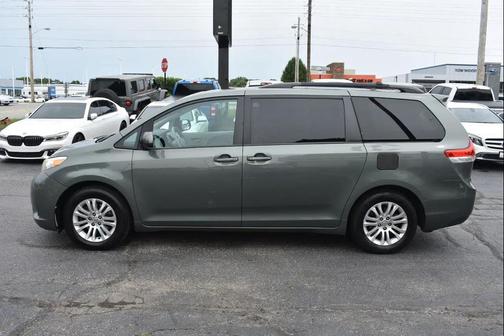 Cypress Pearl 2013 Toyota Sienna XLE