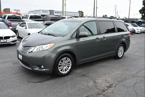 Cypress Pearl 2013 Toyota Sienna XLE