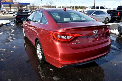 2016 Hyundai SONATA SE